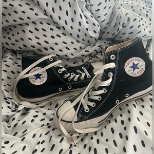 Black Converse unisex women’s 9 men’s 7